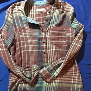 Plaid hi lo shirt